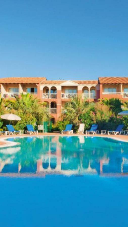 Entre Mer Et Piscine Hyères Esterno foto